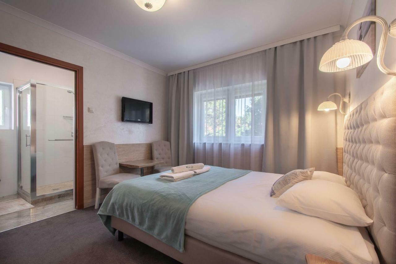 Villa 33 Blisko Plazy ソポト エクステリア 写真